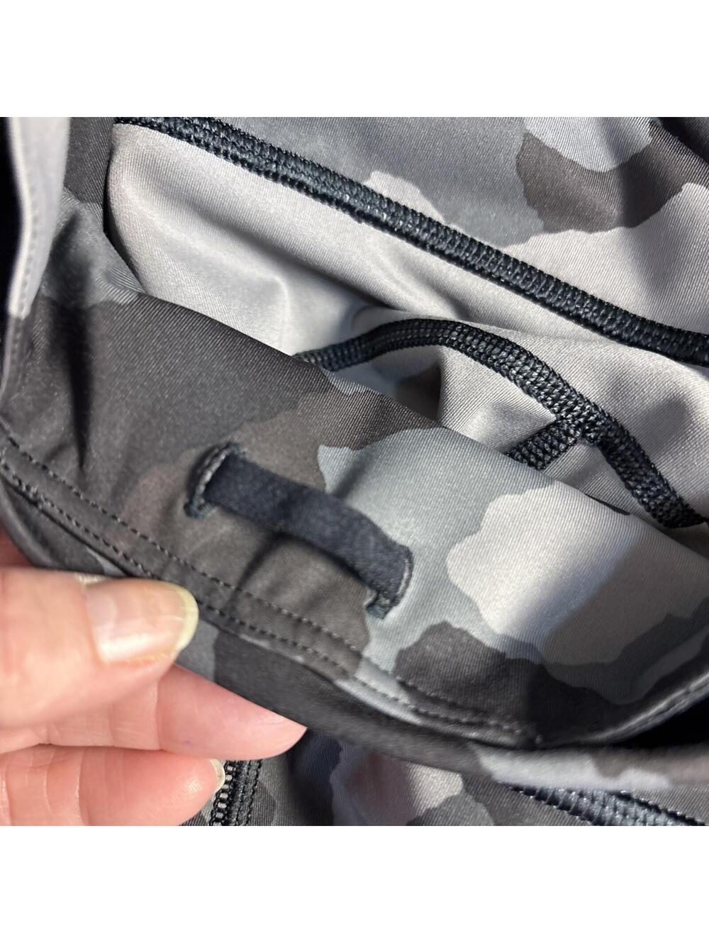 Athleta Lightning Camo 7/8 Tight Leggings XXS Gray Black High Rise Pockets - Picture 12 of 12